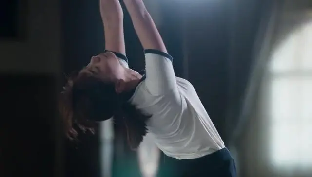 西檬之家什么是tickle?字母圈中的感官游戏解读 一